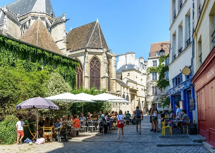 Bel Appartement Au Marais De Paris